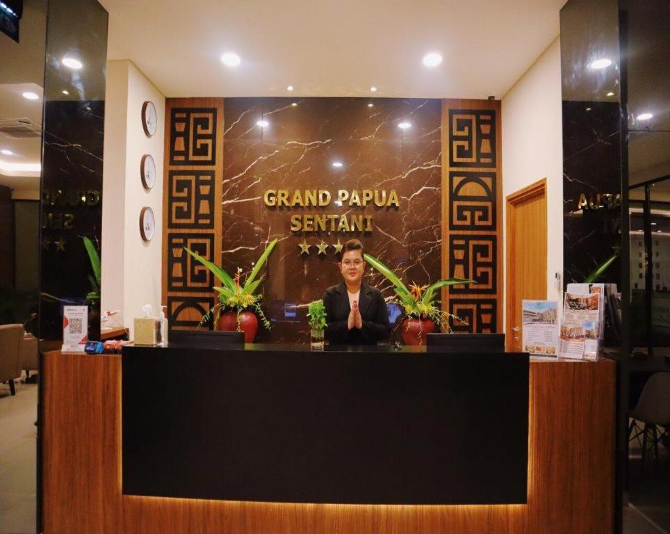 Grand Papua Hotel Sentani WEST PAPUA Exterior foto